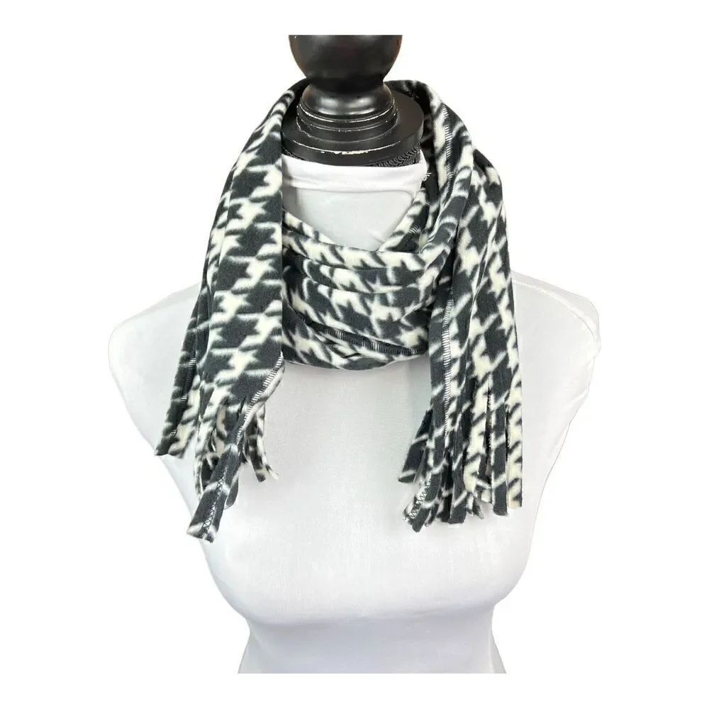 Houndstooth Scarf Fringe Black White Dogs tooth